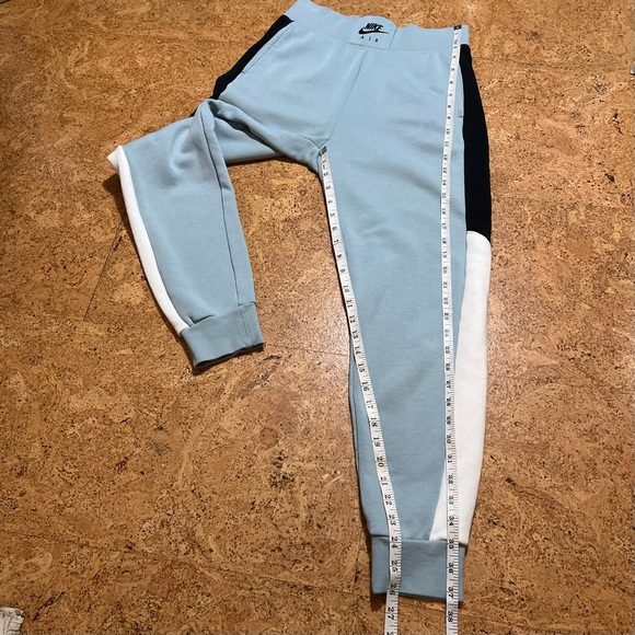 Nike Air Women’s Standard Fit Color Block Mint Joggers Sweatpants Sz S - Picture 12 of 14